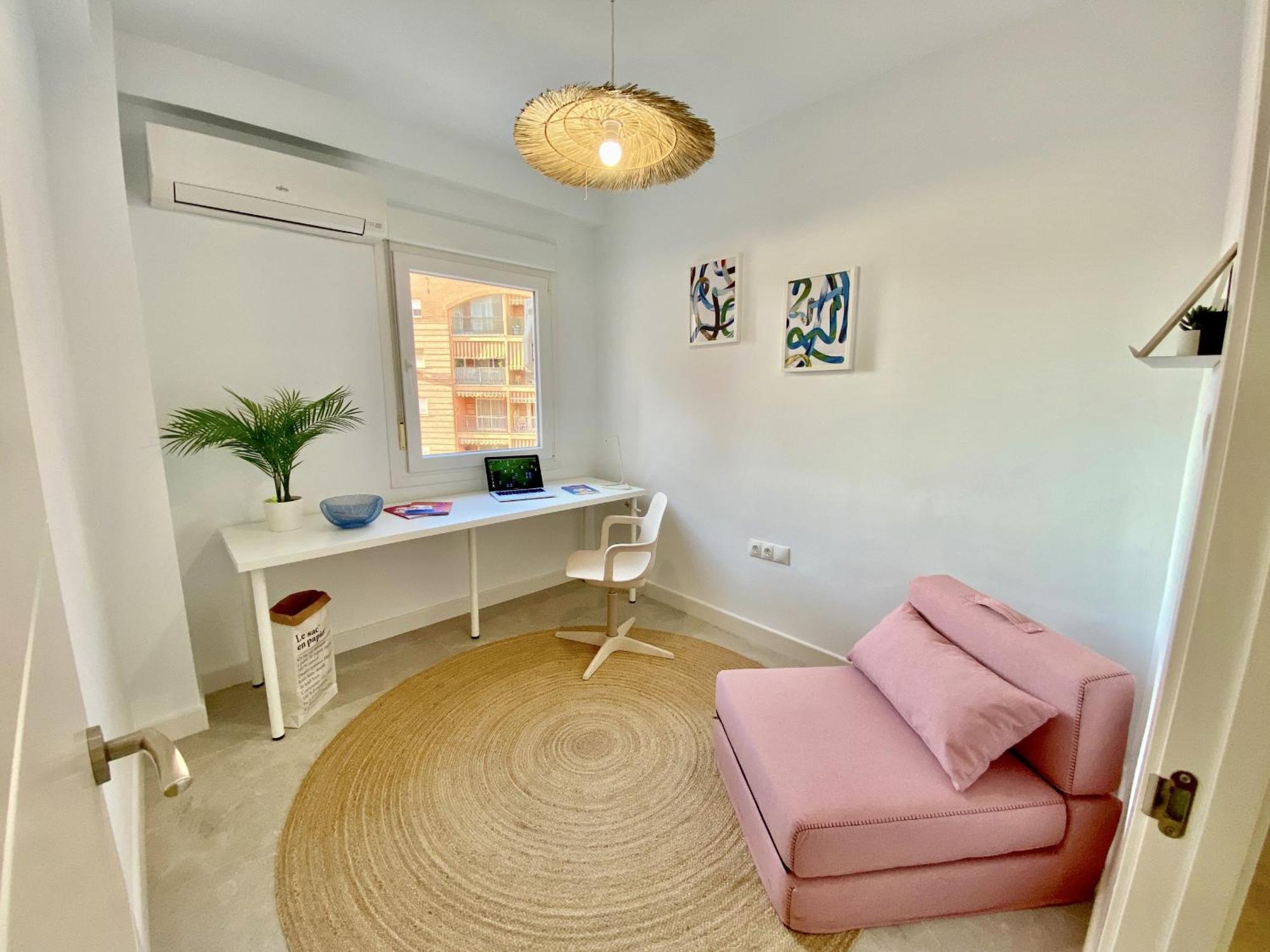 Apartament Amplio En El Centro De